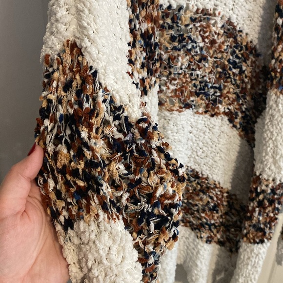 Open Front Popcorn Cardigan - Picture 2 of 7